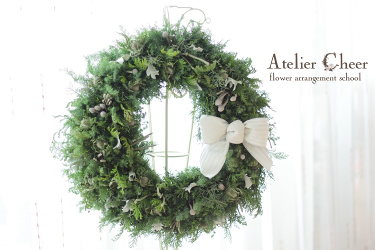 フレッシュクリスマスリースの作り方とコツ | Atelier Cheer