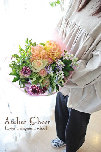 生花資格コースの花束レッスン