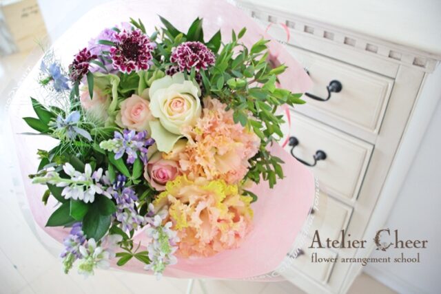 生花資格コースの花束